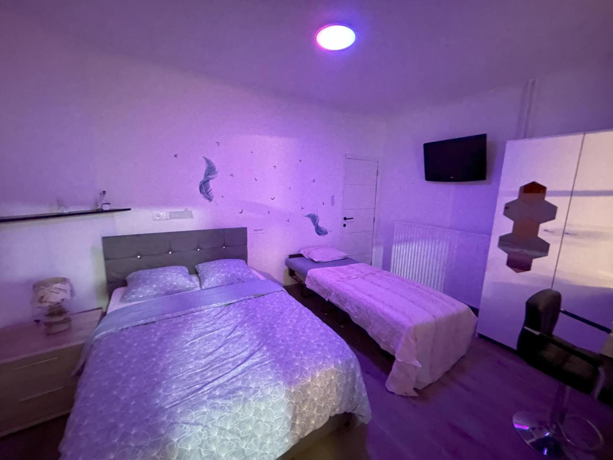 Cozy&Calm Room With Ensuite Heers Экстерьер фото