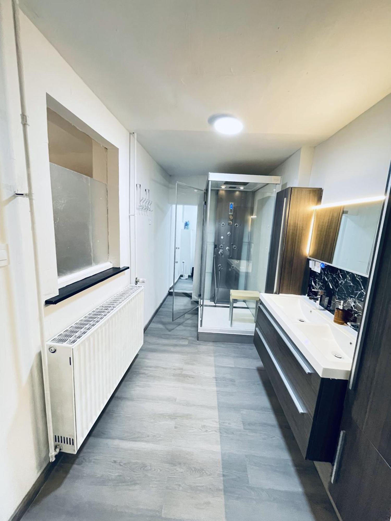 Cozy&Calm Room With Ensuite Heers Экстерьер фото